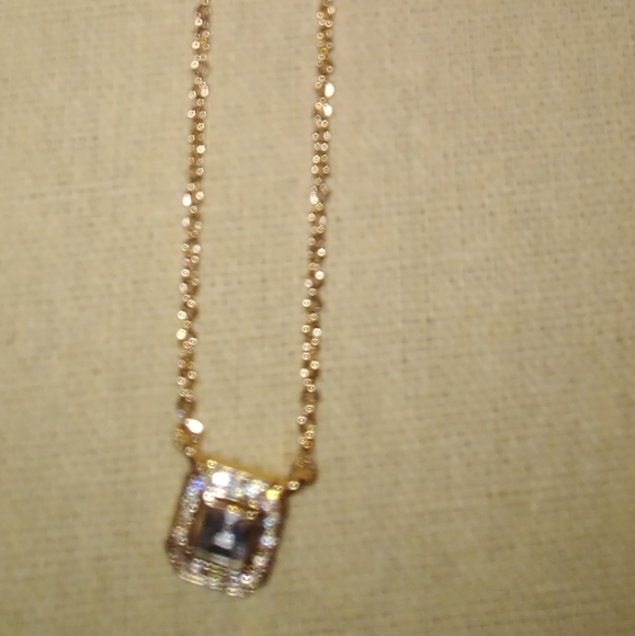 Last one!  c+i Square Crystal Pendant Necklace - Picture 4 of 5